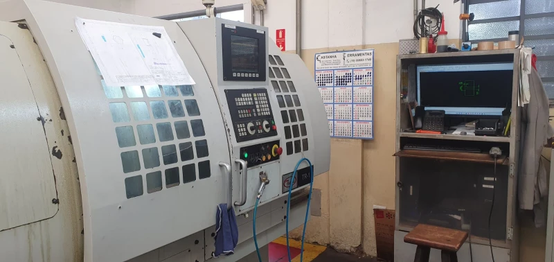 Serviço torno cnc